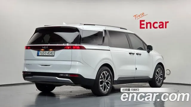 Kia Carnival 4th Gen — Фото автомобиля 2