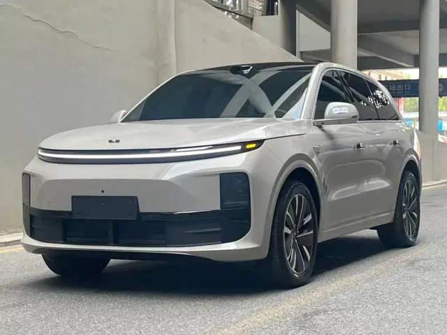 Фотография автомобиля — Li Auto L6