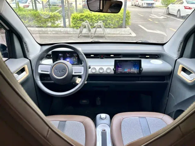 Wuling Hongguang Mini EV — Фото автомобиля 10