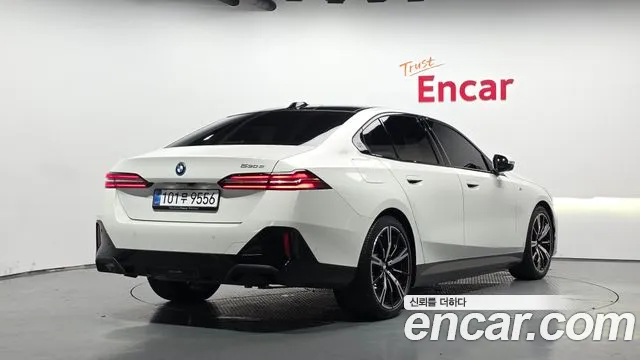 BMW 5-Series 5 серия (G60) — Фото автомобиля 2