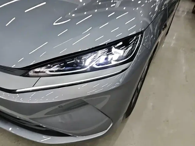 BYD Qin L — Фото автомобиля 23