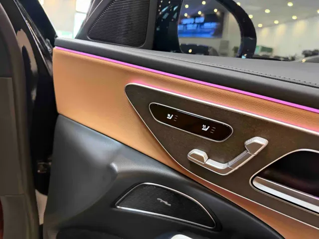 Mercedes-Benz E-Class — Фото автомобиля 18