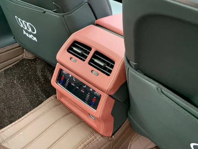 Audi A6L — Фото автомобиля 30