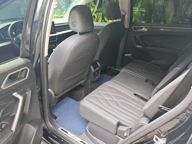 Volkswagen Tiguan L — Фото автомобиля 10