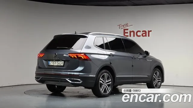 Volkswagen Tiguan — Фото автомобиля 2