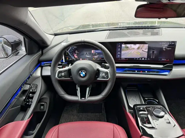 BMW 5 Series — Фото автомобиля 13