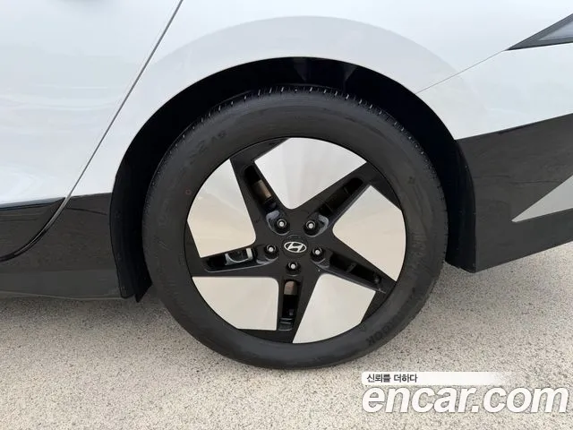 Hyundai Ioniq 6 New — Фото автомобиля 5