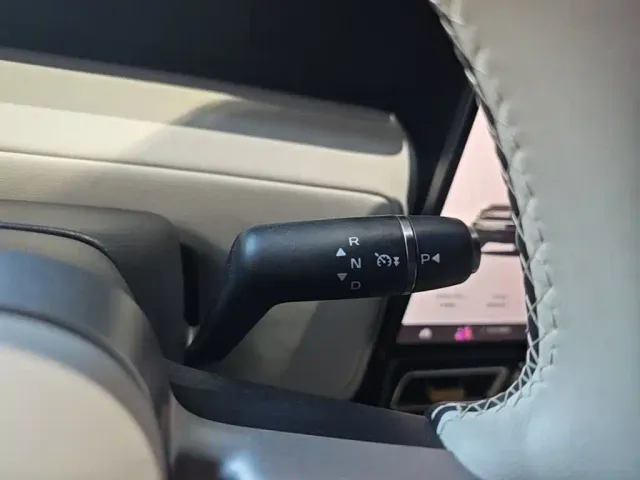 iCAR V23 — Фото автомобиля 13