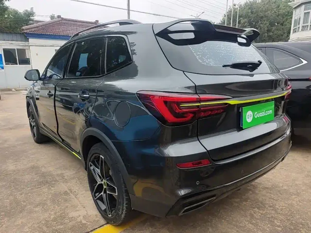 Roewe RX5 — Фото автомобиля 4