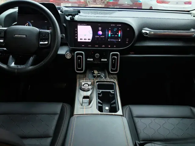Haval Big Dog — Фото автомобиля 6