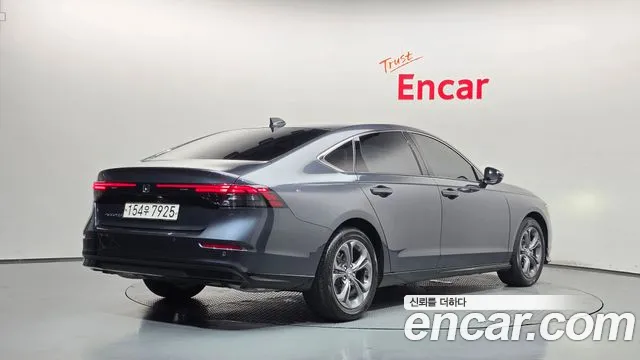 Honda Accord Generation 11 — Фото автомобиля 2