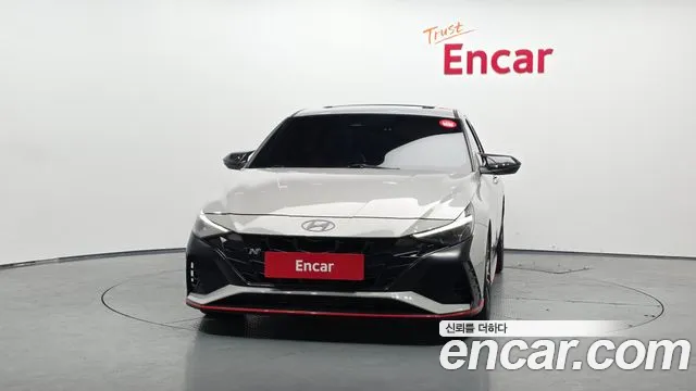 Hyundai AVANTE — Фото автомобиля 3