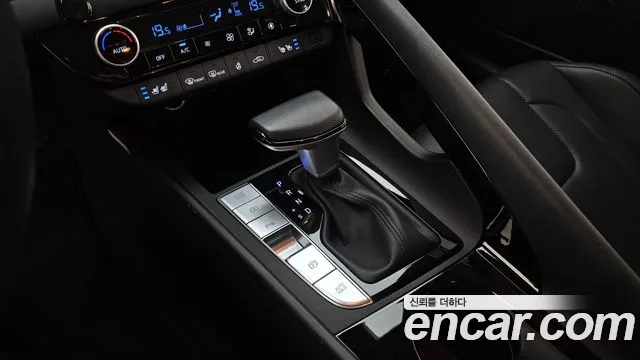 Hyundai AVANTE Avante (CN7) — Фото автомобиля 9