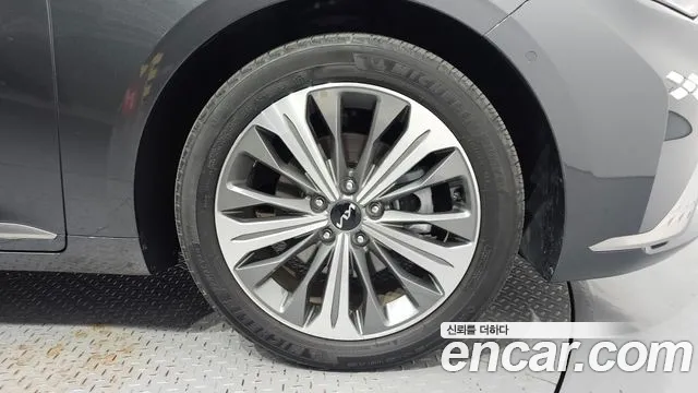 Kia K8 Hybrid — Фото автомобиля 6