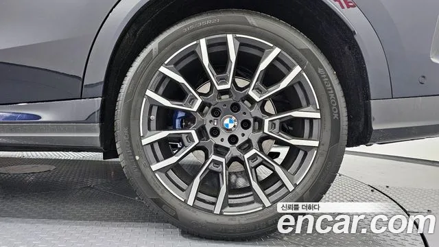 BMW X6 xDrive40i M Sport — Фото автомобиля 20