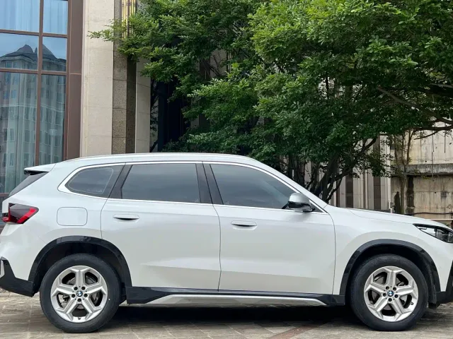 BMW X1 — Фото автомобиля 4
