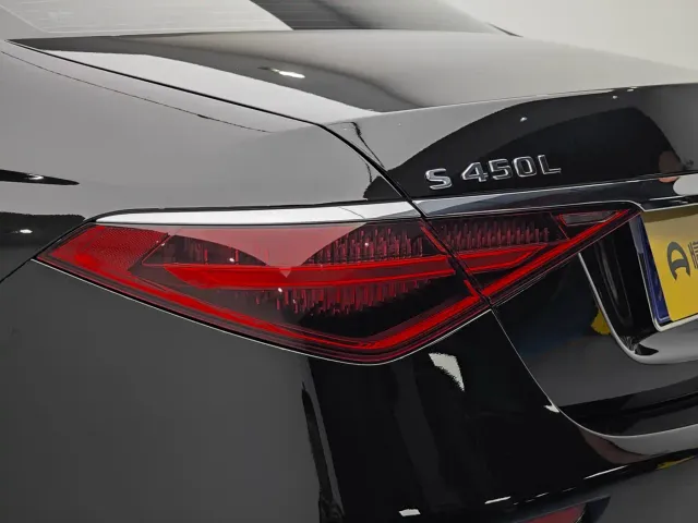 Mercedes-Benz S-Class — Фото автомобиля 10