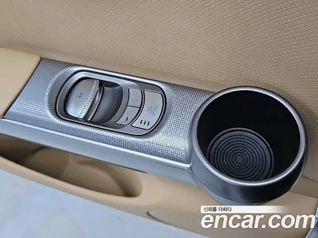 Genesis GV60 — Фото автомобиля 14