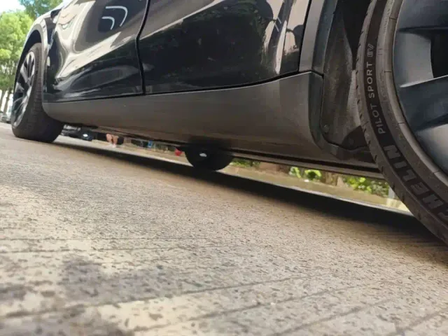 Tesla Model Y — Фото автомобиля 21