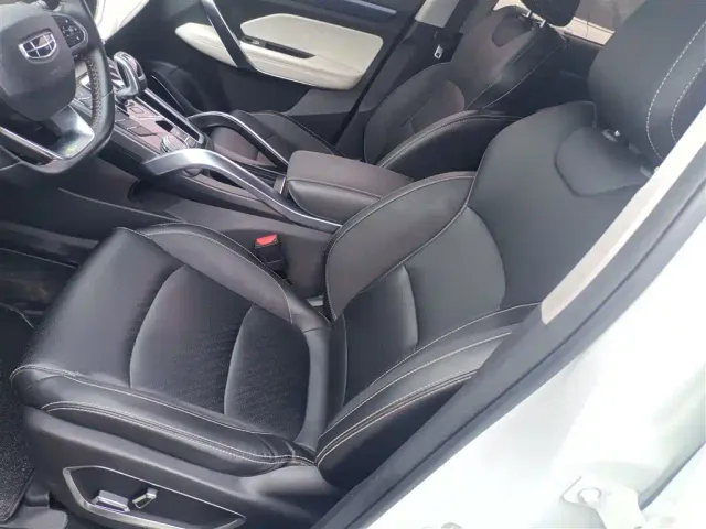 Geely Boyue — Фото автомобиля 6
