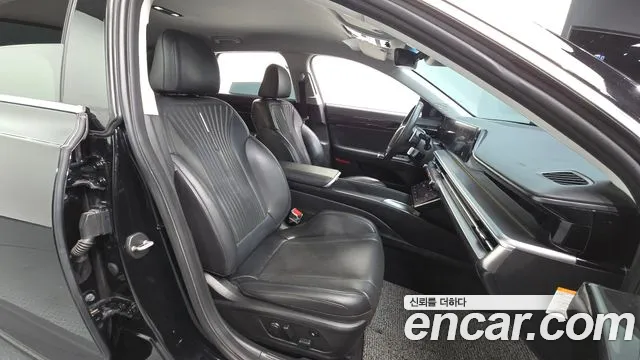 Hyundai Grandeur GN7 — Фото автомобиля 16