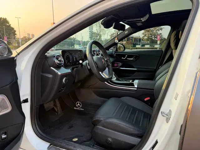 Mercedes-Benz C-Class — Фото автомобиля 8