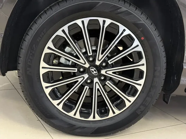 Hyundai Custo — Фото автомобиля 21