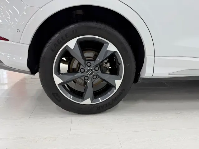 Audi Q3 — Фото автомобиля 20