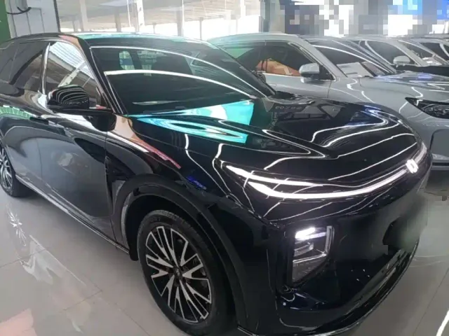 Changan Qiyuan Q07 — Фото автомобиля 3