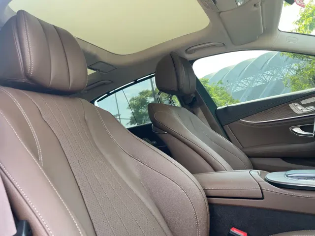 Mercedes-Benz E-Class — Фото автомобиля 15