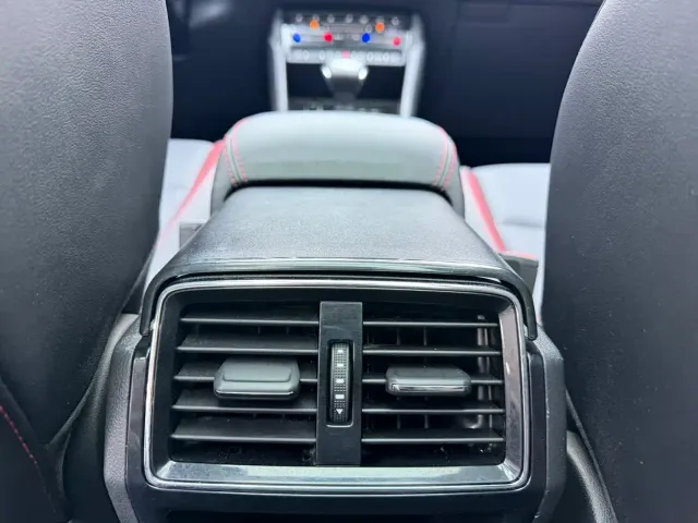 Skoda Karoq — Фото автомобиля 16
