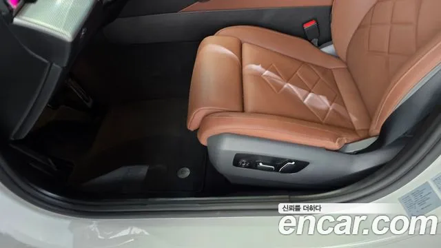 BMW 5-Series 5 серия (G60) — Фото автомобиля 26