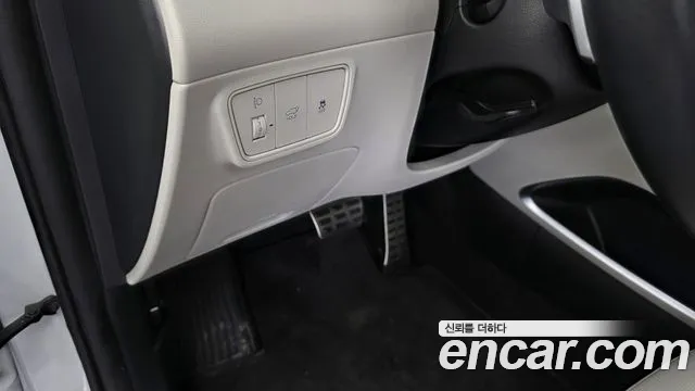 Hyundai Tucson Tucson (NX4) Дизель 2.0 4WD — Фото автомобиля 15
