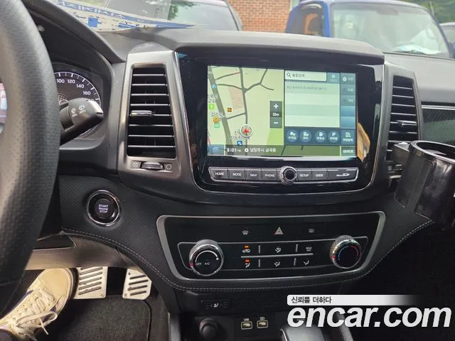 KG_Mobility_Ssangyong Rexton Новый Rexton Sport Дизель 2.2 2WD — Фото автомобиля 11