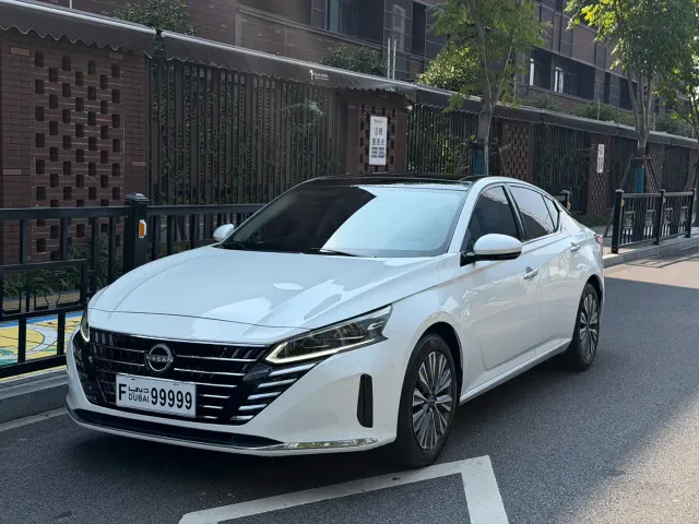 Фотография автомобиля — Nissan Teana