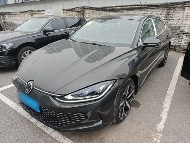 Фотография автомобиля — Volkswagen Lamando