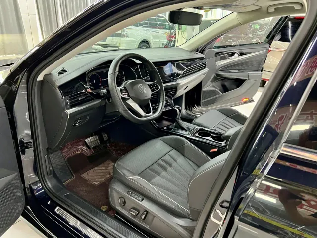 Volkswagen Passat — Фото автомобиля 9