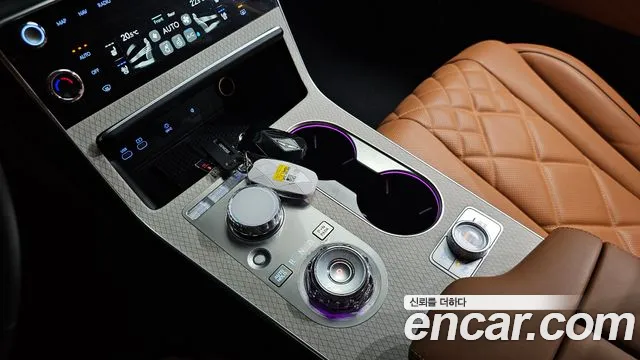 Genesis GV80 — Фото автомобиля 12