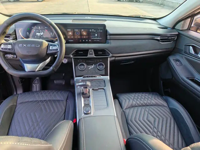 Exeed Exeed Lingyun 2023 400T 2WD Star Premium Edition — Фото автомобиля 13