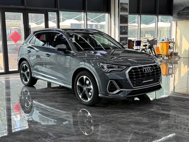 Audi Q3 — Фото автомобиля 3