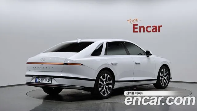 Hyundai Grandeur GN7 — Фото автомобиля 2