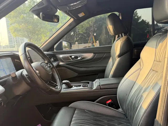 GAC Trumpchi GS8 — Фото автомобиля 4