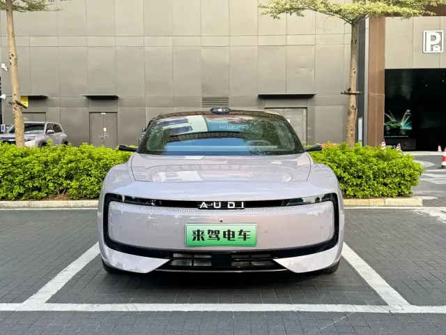 Audi E5 Sportback — Фото автомобиля 2