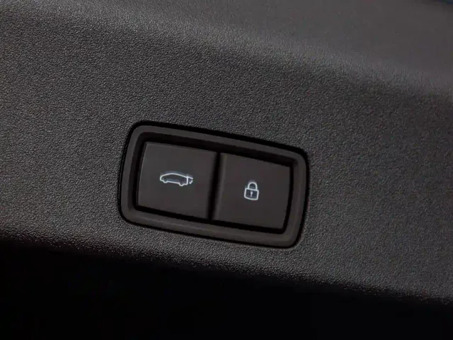 Li Auto MEGA — Фото автомобиля 8