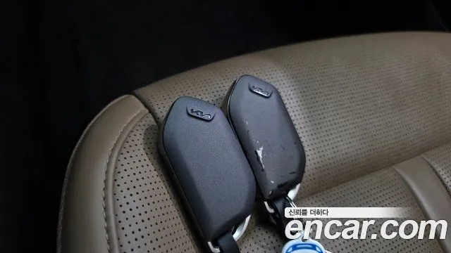 Kia Sorento Бензин 2.5T 2WD — Фото автомобиля 15