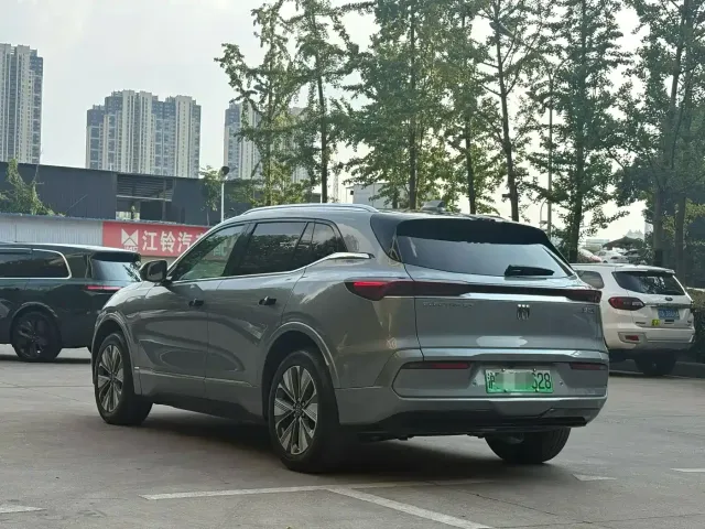 Buick E5 — Фото автомобиля 6