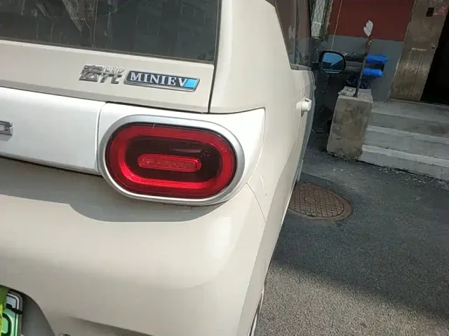 Wuling Hongguang Mini EV — Фото автомобиля 7