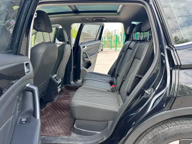 Volkswagen Tiguan L — Фото автомобиля 6