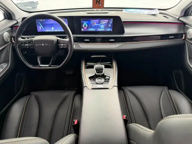 Chery Omoda 5 — Фото автомобиля 8