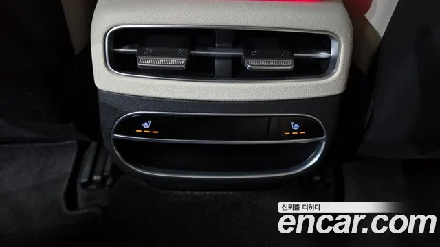Genesis GV70 2.5T Бензин 2WD — Фото автомобиля 28